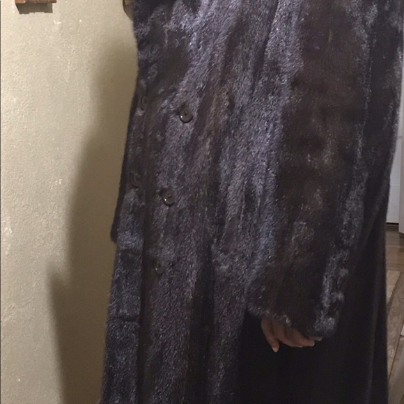 Men’s mink coat. - Picture 3 of 8